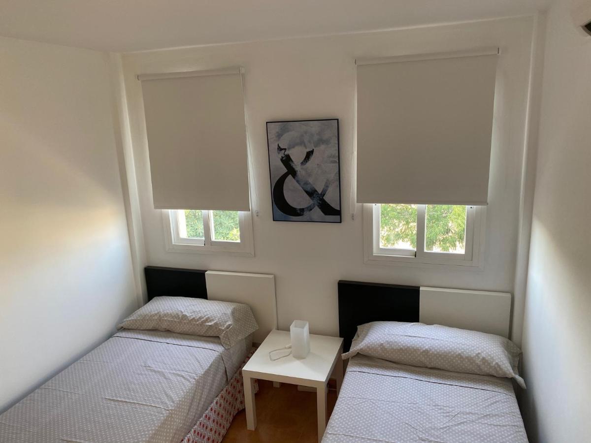 Ferienhaus Sevilla Saltera Cerca Centro De Sevilla Familiar - Trabajo - Wifi *